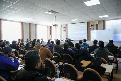  کلاس کنترل و ارتقای داوران کشتی استان مرکزی به میزبانی اراک برگزار شد