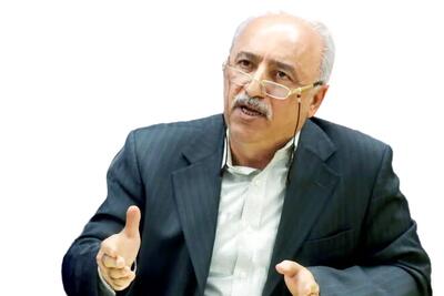 سید مرتضی افقه: ذخایر ارزی دولت پس از ۸ سال تحریم به شدت کاهش یافته/ بخشی از افزایش مکرر نرخ ارز، ناشی از سایه جنگ بر کشور است/ برخورد احترام‌آمیز رئیس‌جمهور با معترضین، اتفاق خوبی است، اما امیدوارم خیلی دیر نشده باشد/ آمدن همت به بانک مرکزی، تاثیر زیادی در میان‌مدت به دنبال نخواهد داشت