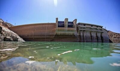 ذخیره سد زاینده‌رود به ۸ درصد رسید؛ اثر بارش‌ها تا بهمن‌ مشخص می‌شود