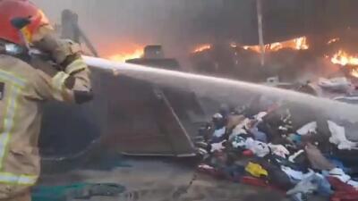 جزئیات آتش‌سوزی انبار لباس در جنوب تهران