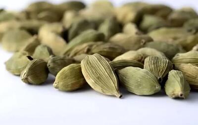  بهترین ادویه برای رفع بوی بددهان