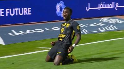 گل اول الاتحاد به نئوم (فرناندز)