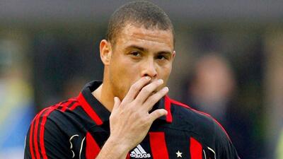 رونالدو نازاریو، در دوران افت خودش، ستاره میلان بود