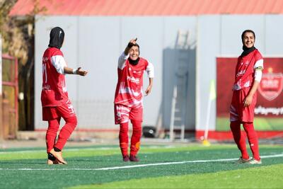 یک اتقاق ویژه و هیجان‌انگیز در انتظار فوتبال زنان؛ مهم‌ترین بازی فصل با «VAR»