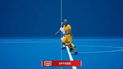 همرنگ: قانون جدید آفساید نیاز به تکنولوژی نیمه‌خودکار دارد