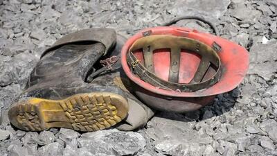 ریزش معدن کوشک؛ امدادگران در حال نجات محبوس‌شدگان