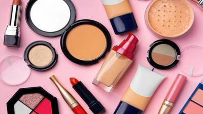 اشتباهات رایج در روتین آرایش روزانه؛ از نادیده گرفتن کرم ضد آفتاب تا آسیب‌های پوستی