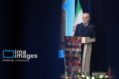 رئیس‌جمهور: دانشگاه‌های نسل جدید مشکلات جامعه را حل می‌کنند/ تلاش دولت برای تحقق عدالت