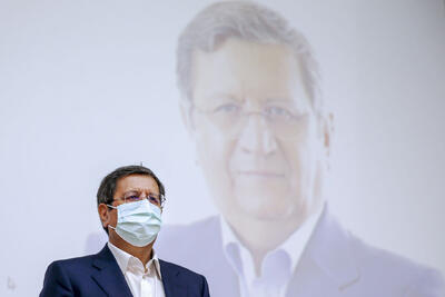 تک‌نرخی شدن ارز؛ همتی چالش بزرگ رانت ارزی را هدف گرفت