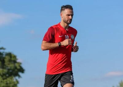 بمب جدید تراکتور؛ ستاره محبوب پرسپولیسی‌ها در راه تبریز!