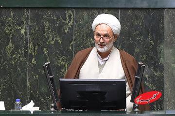  نماینده قم : همان طور که از شر پهلوی خلاص شدیم باید از شر غرب‌گراها هم خلاص شویم - کلبه سرگرمی