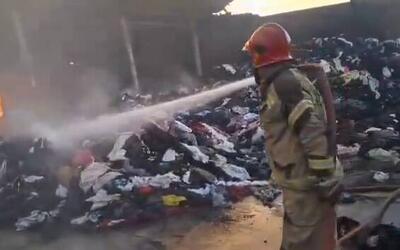 فیلم/ آتش‌سوزی انبار لباس در جنوب تهران