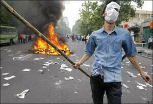 طمع بانیان آشوب به چند تجمع میکروسکوپی/  اثر بی‌دولتی بازار  بر افزایش نرخ تورم و گرانی