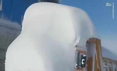 عکس/ حجم برف باریده شده در آقدره شهرستان تکاب