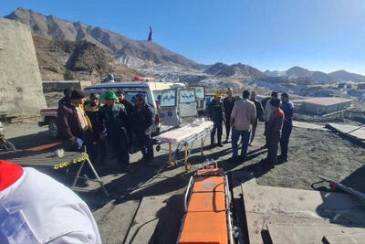 ریزش معدن کوشک در بافق یزد ؛ محبوس شدن 24 معدنچی