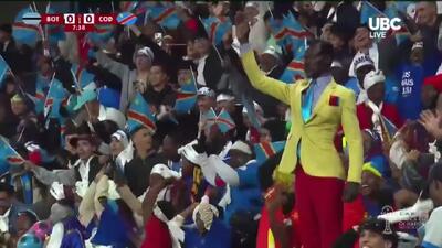 ویدئو: هوادار خاص کنگو که ۹۰ دقیقه تکان نخورد - پارس فوتبال