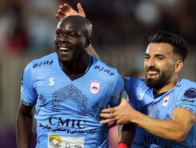 صدرنشینی یزدی‌ها در لیگ برتر فوتبال /تیمی منسجم و آماده - پارس فوتبال