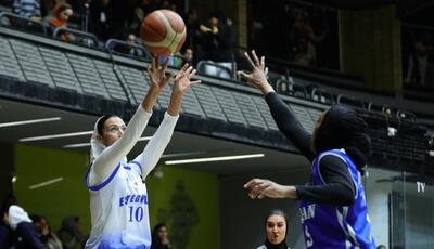 نتایج هفته سیزدهم لیگ برتر بسکتبال بانوان/ پیروزی بانوان استقلال - پارس فوتبال