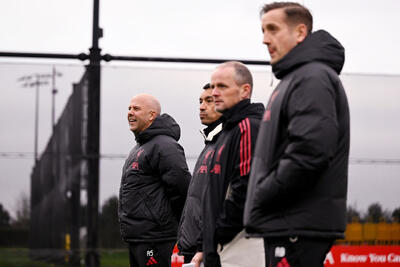 اسلوت: اگر مانند دوران کلوپ هماهنگ شویم، فوتبال خوبی ارائه می‌دهیم - پارس فوتبال