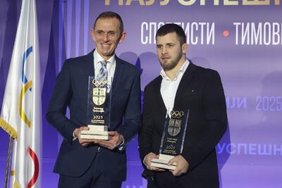 درخشش کشتی و بسکتبال در شب افتخار ورزش صربستان؛ بَرنده مُهمدی و ترایکوویچ در صدر برترین‌های ۲۰۲۵ - پارس فوتبال