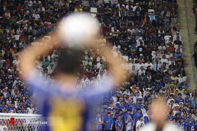 برندگان و بازندگان بازار فوتبال اروپا در سال ۲۰۲۵/ لیگ جزیره همچنان روی قله ایستاد - پارس فوتبال