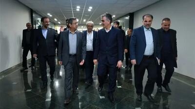 ورود همتی به بانک مرکزی؛ تغییرات مهم در راه است + عکس