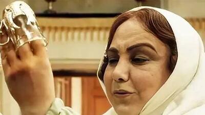 فیلم |چیدمان شلغ پلوغ و عهد عتیقه خانه «بهنوش بختیاری»، بازیگر سریال بامداد خمار | از فرش ایرانی تا ...