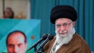  ویدیو / رهبری انقلاب: وقتی جنگ شروع شد نزدیک فرودگاه بودم از 6 محافظم خواستم بروند / گریه کردند نمیخواستند تنها بمانم ...