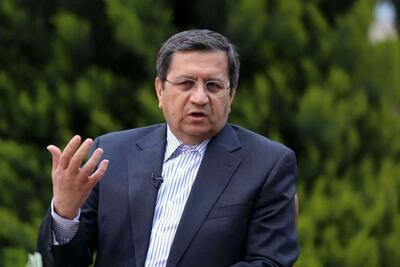 همتی: ارز ترجیحی باعث از بین رفتن ذخایر و بالا بردن قیمت‌های دستوری ارز شد/ با توجه به شرایط تحریمی، مدیریت ارز اصولی دارد