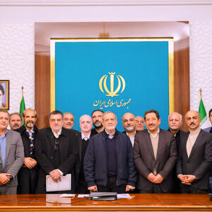 دیدار با معترضان