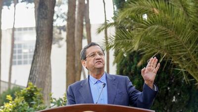 همتی: قول می‌دهم ثبات اقتصادی فراهم شود - سلام نو