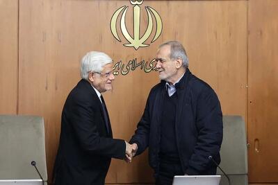 عارف استعفا کرده بود، اما پذیرفته نشد