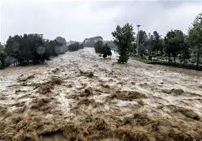 عملیات جستجوی برای یافتن یک جسد در سیل دهدشت فیلم - تسنیم