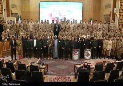 همه کارکنان نیروهای مسلح سرباز انقلاب هستند - تسنیم