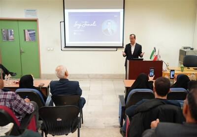 پیوند دانشگاه و بازارهای جهانی در همایش تخصصی شبکه‌سازی حرفه‌ای - تسنیم