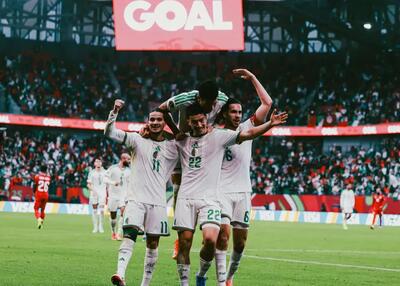 آتش‌بازی الجزایر در کازابلانکا: بوی قهرمانی می‌دهند