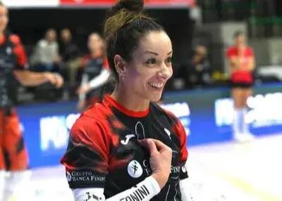 رسمی: شاگرد خولیو ولاسکو بهترین بازیکن جهان شد