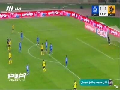 آدان توپ را از زیر طاق درآورد