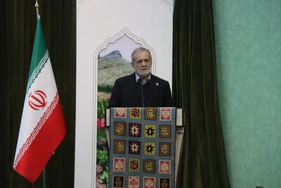 پزشکیان: دلار ۲۸۵۰۰ تومانی را هر کس گرفت، خورد، پس دیگر نمی دهیم