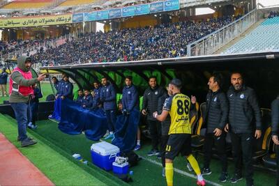 سپاهان 1-2 استقلال/ استقلال با گل قلی زاده و اشتباه حسینی به کورس بازگشت