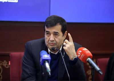 وزیر ورزش: هنجارشکنی شد، داور بازی را تعطیل کند