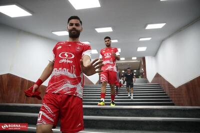 حضور بازیکن محبوب پرسپولیس در فولاد تکذیب شد