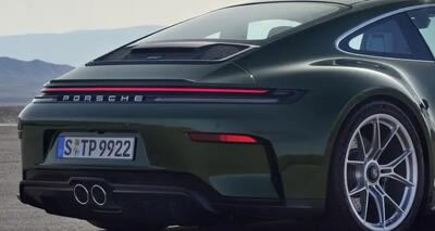 شیشه پشتی ماشین بدون برف‌پاک‌کن، تمیز می‌شود