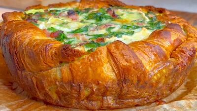  طرز تهیه صبحانه سالم و مقوی با نان کروسان و تخم مرغ