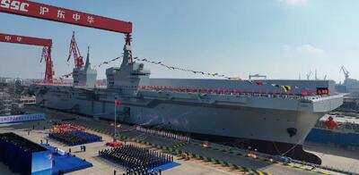 چین از بزرگترین ناو هواپیمابر جهان رونمایی کرد + تصاویر