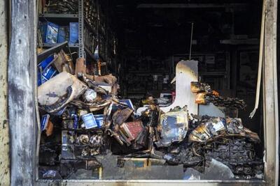 تصاویر؛ آتش‌سوزی مغازه لوازم یدکی در مشهد