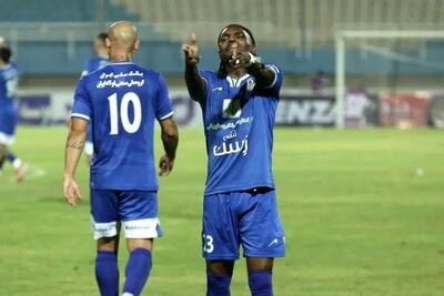 خبر بد ؛منتظر باز شدن پنجره استقلال نباشید؛ بن‌بست 1/1 میلیون دلاری آبی‌ها در نقل و انتقالات!