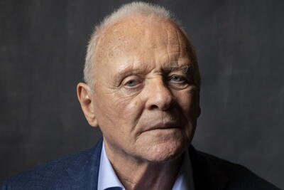  آنتونی هاپکینز پنجاهمین سالگرد پاکیش را جشن گرفت | گیمفا