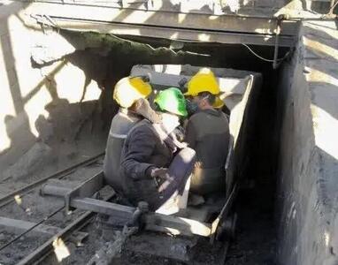 ورود دادستانی بافق به حادثه معدن کوشک