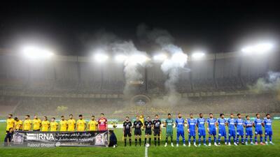 شیشه عمر ساپینتو در دست نویدکیا